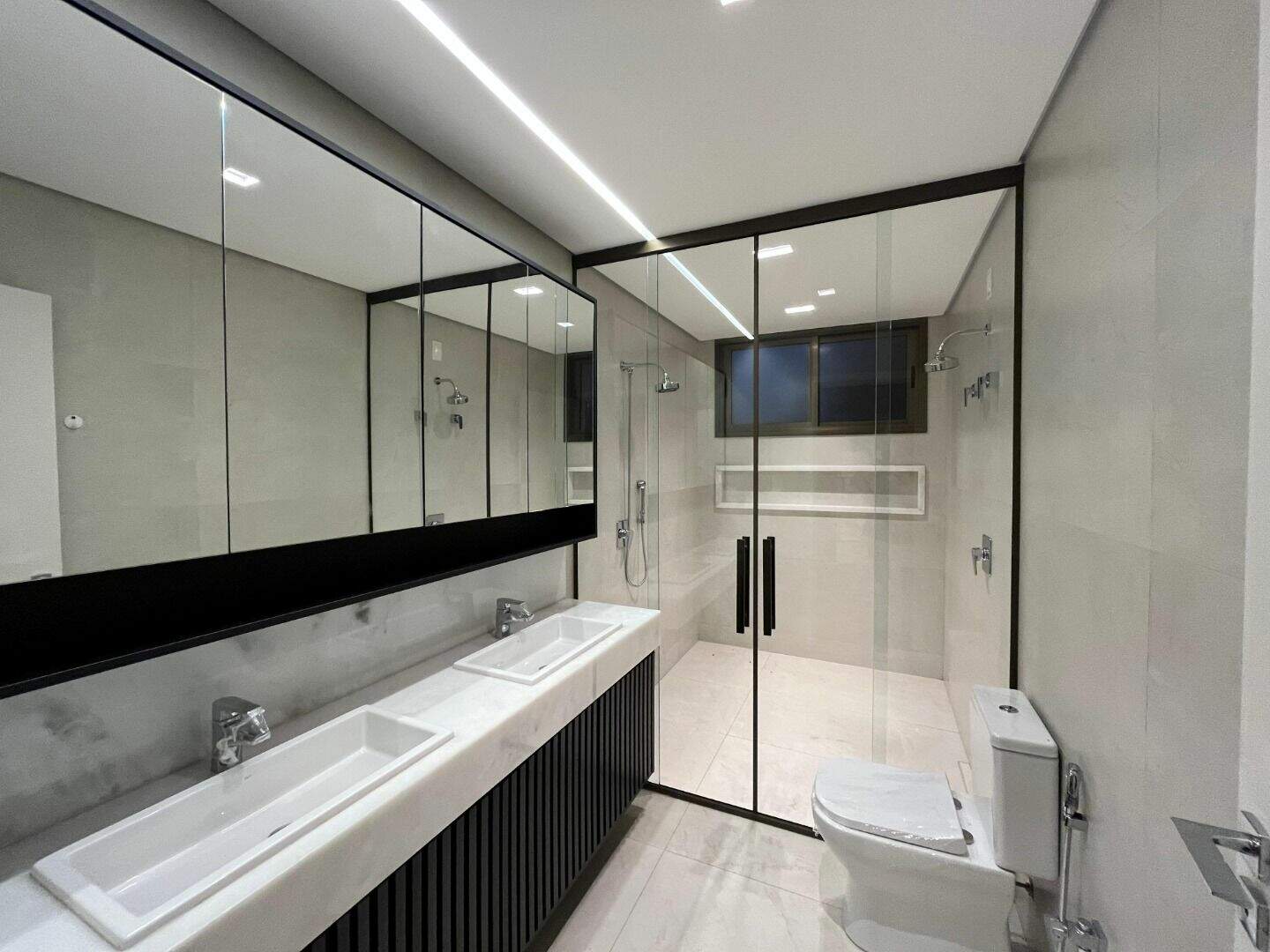 Casa à venda no Alphaville - Lagoa dos Ingleses: 