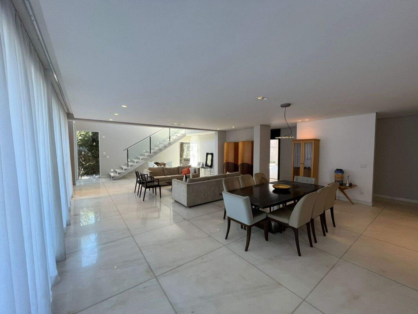 Casa à venda no Alphaville - Lagoa dos Ingleses: 