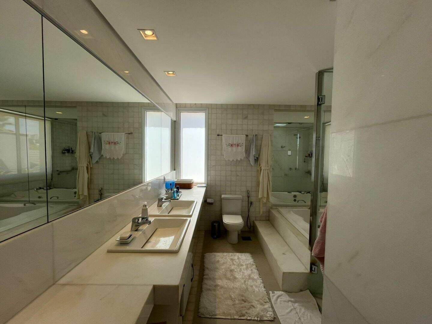 Casa à venda no Alphaville - Lagoa dos Ingleses: 