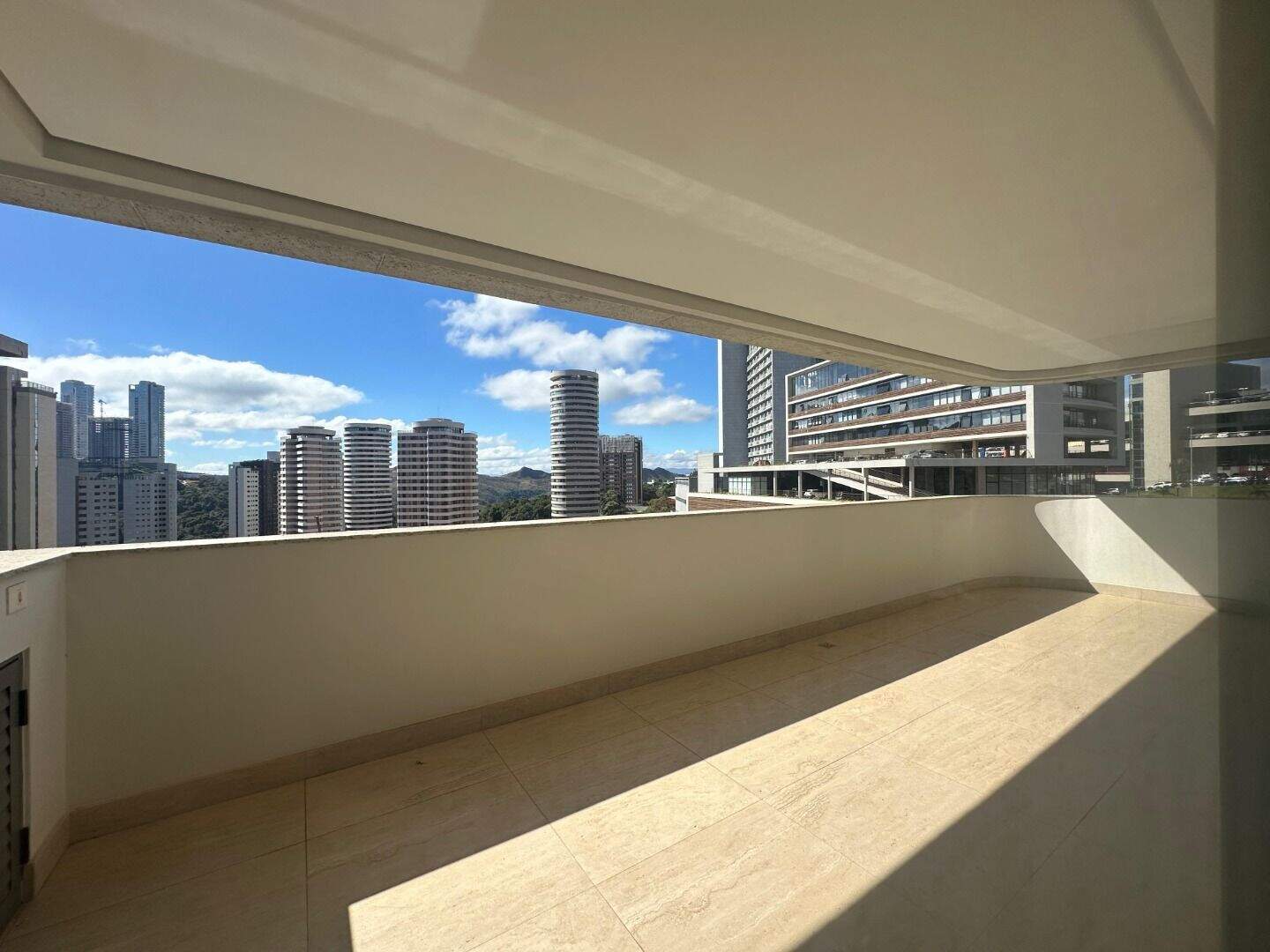 Apartamento à venda no Vale do Sereno: 