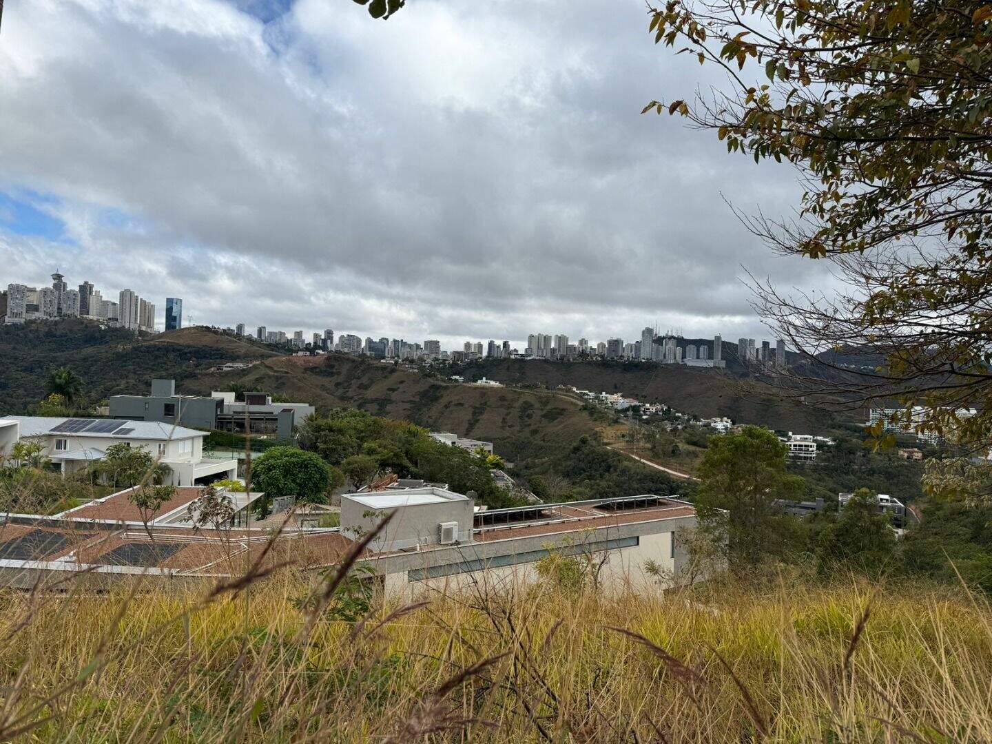 Terreno à venda no Vale dos Cristais: 