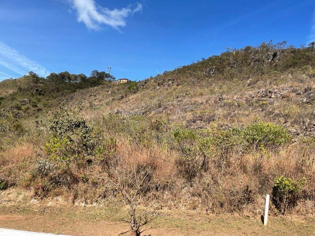 Terreno à venda no Condomínio Quintas do Morro: 