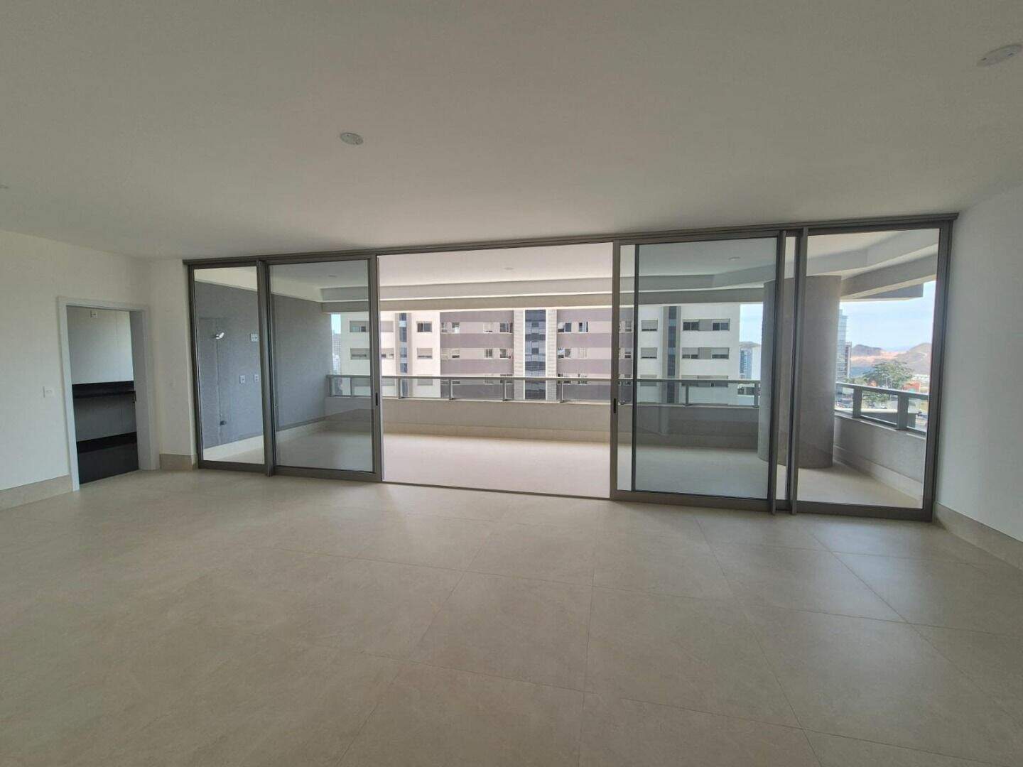 Apartamento à venda no Vale do Sereno: 