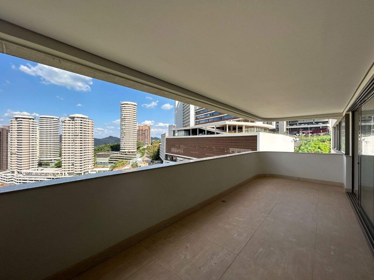 Apartamento à venda no Vale do Sereno: 