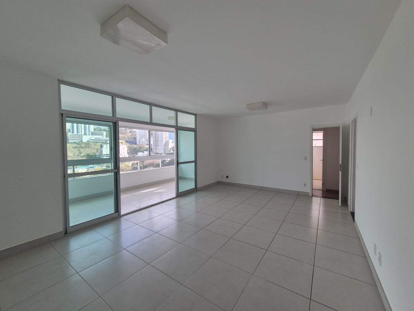 Apartamento à venda no Vila da Serra: 