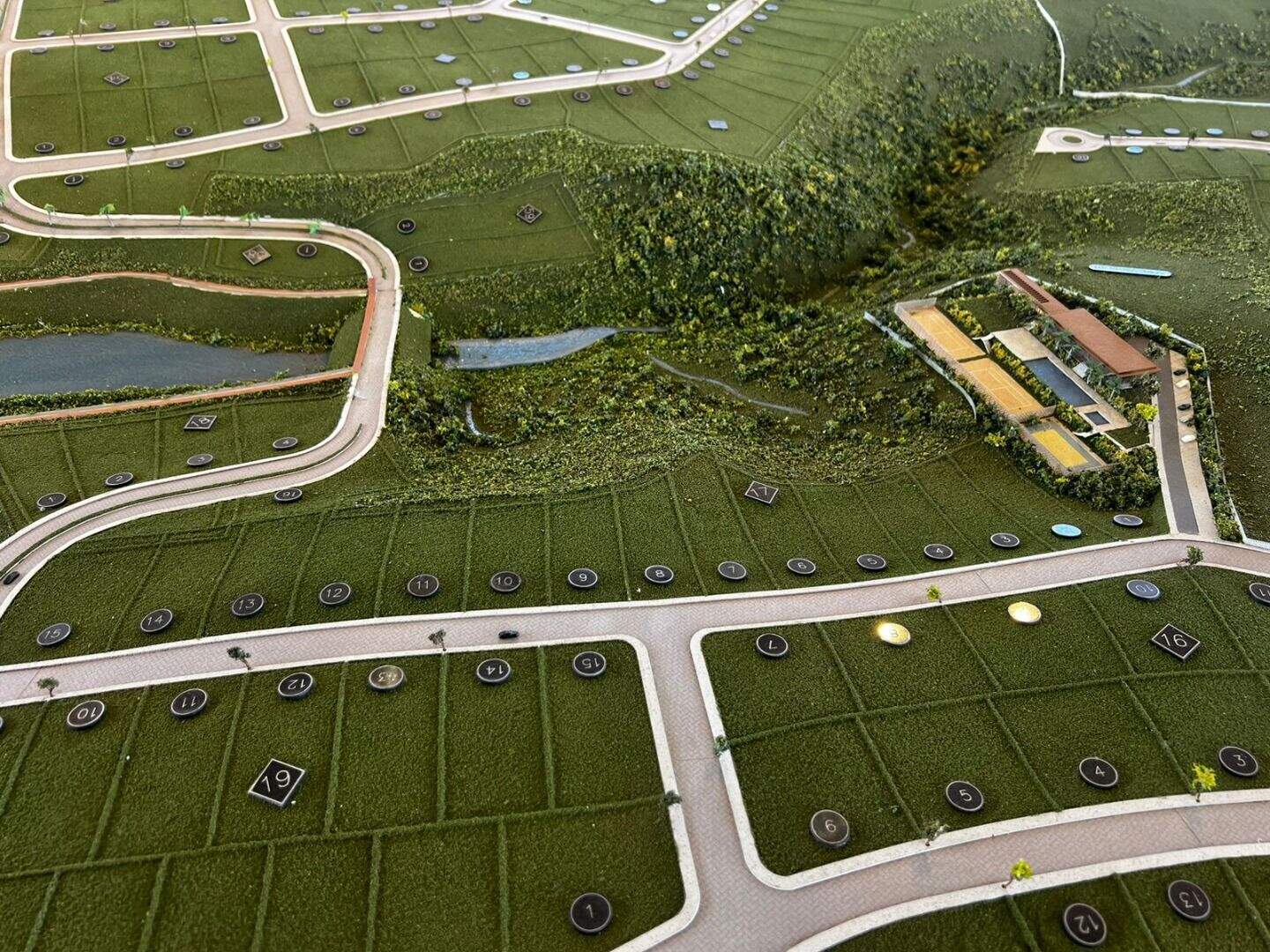 Terreno à venda no Alphaville - Lagoa dos Ingleses: 