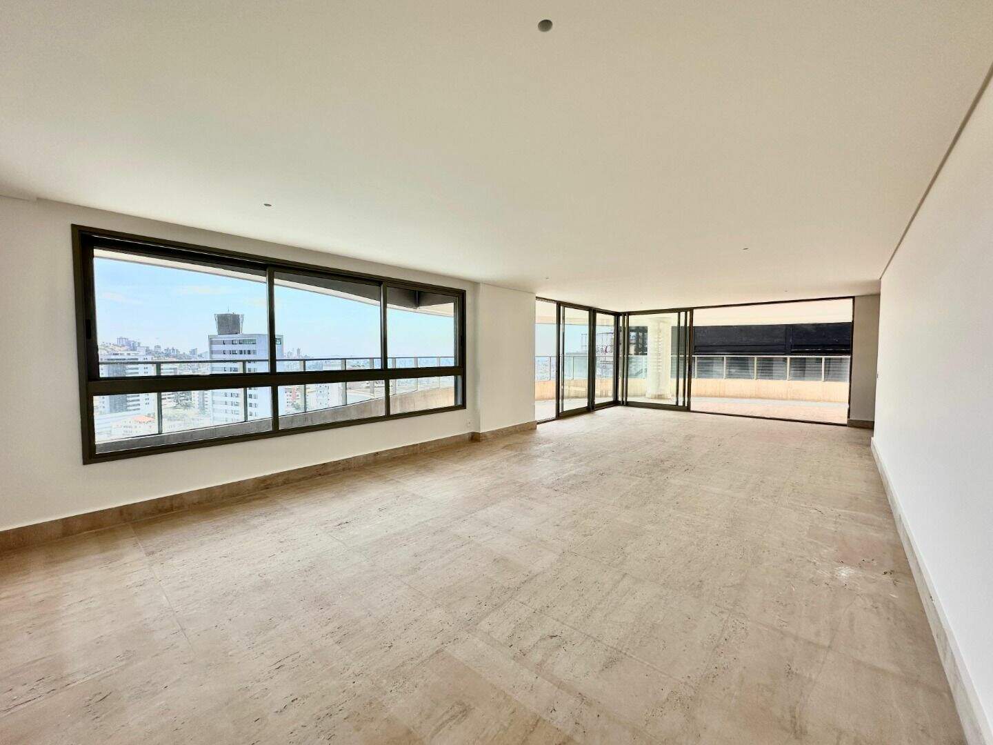 Apartamento à venda no Santa Lúcia: 