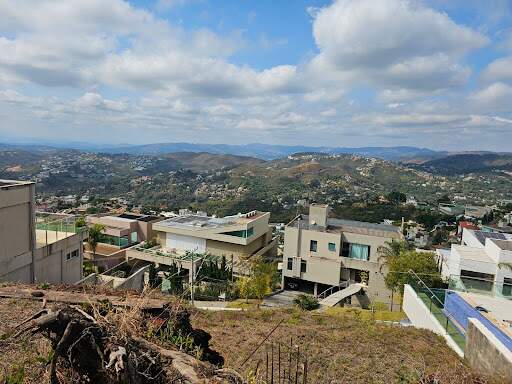 Terreno à venda no Vila Castela: 