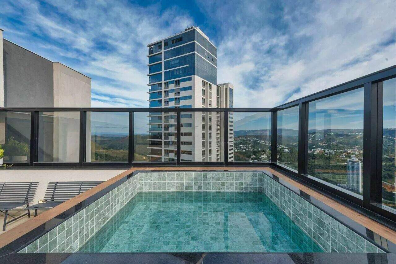 Cobertura à venda no Jardim das Mangabeiras: 