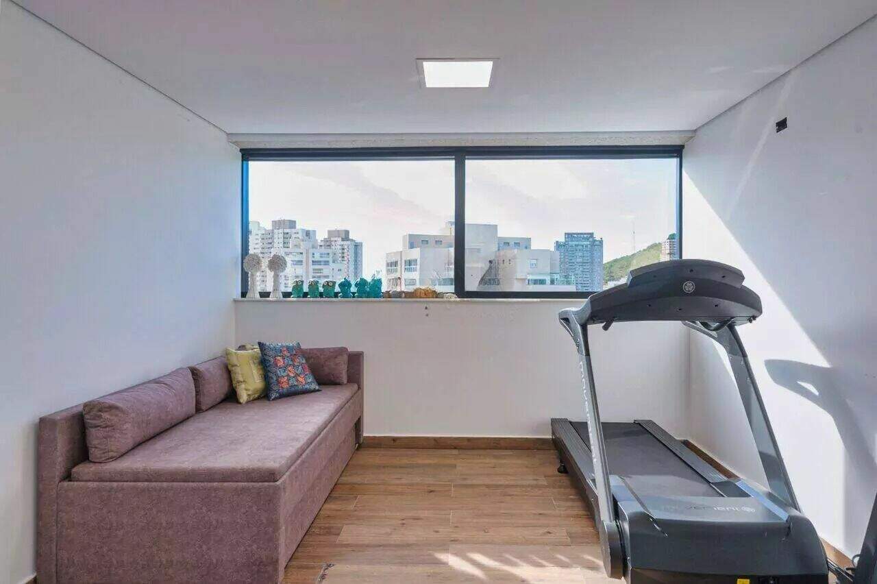 Cobertura à venda no Jardim das Mangabeiras: 