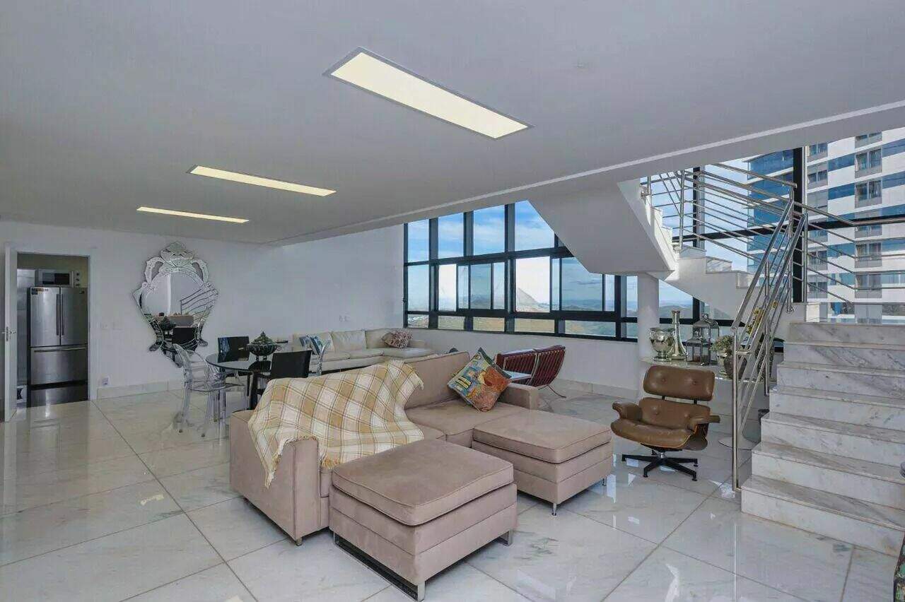 Cobertura à venda no Jardim das Mangabeiras: 