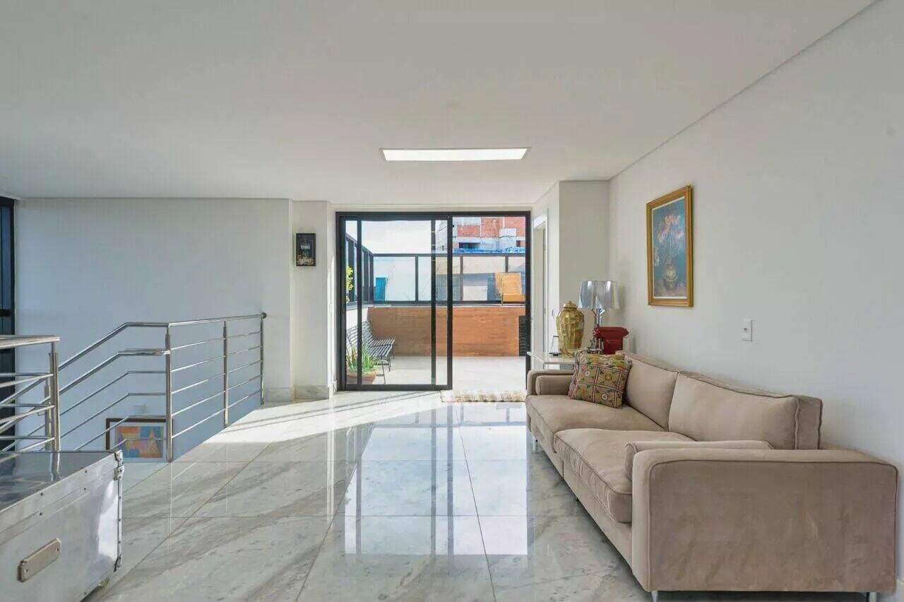 Cobertura à venda no Jardim das Mangabeiras: 