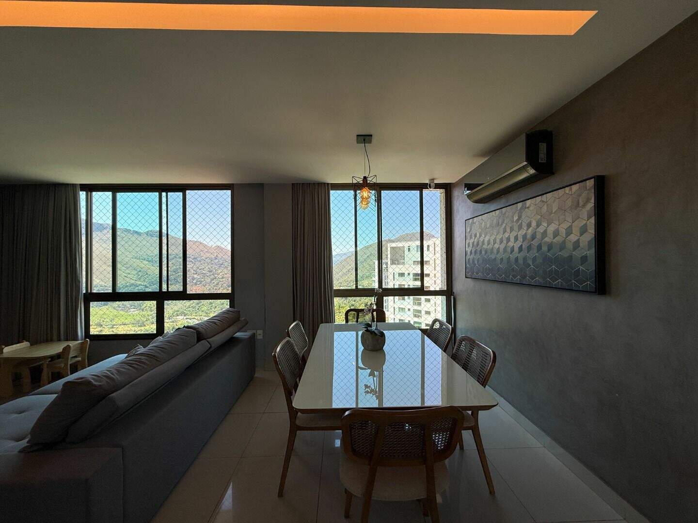 Apartamento à venda no Vale dos Cristais: 