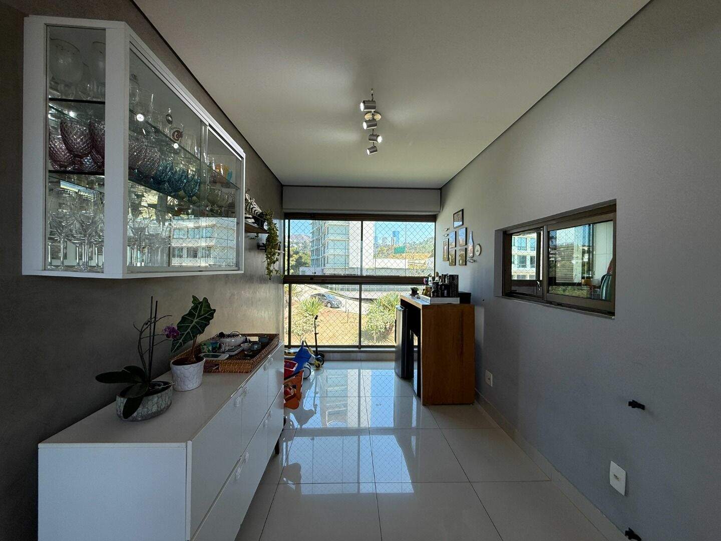 Apartamento à venda no Vale dos Cristais: 