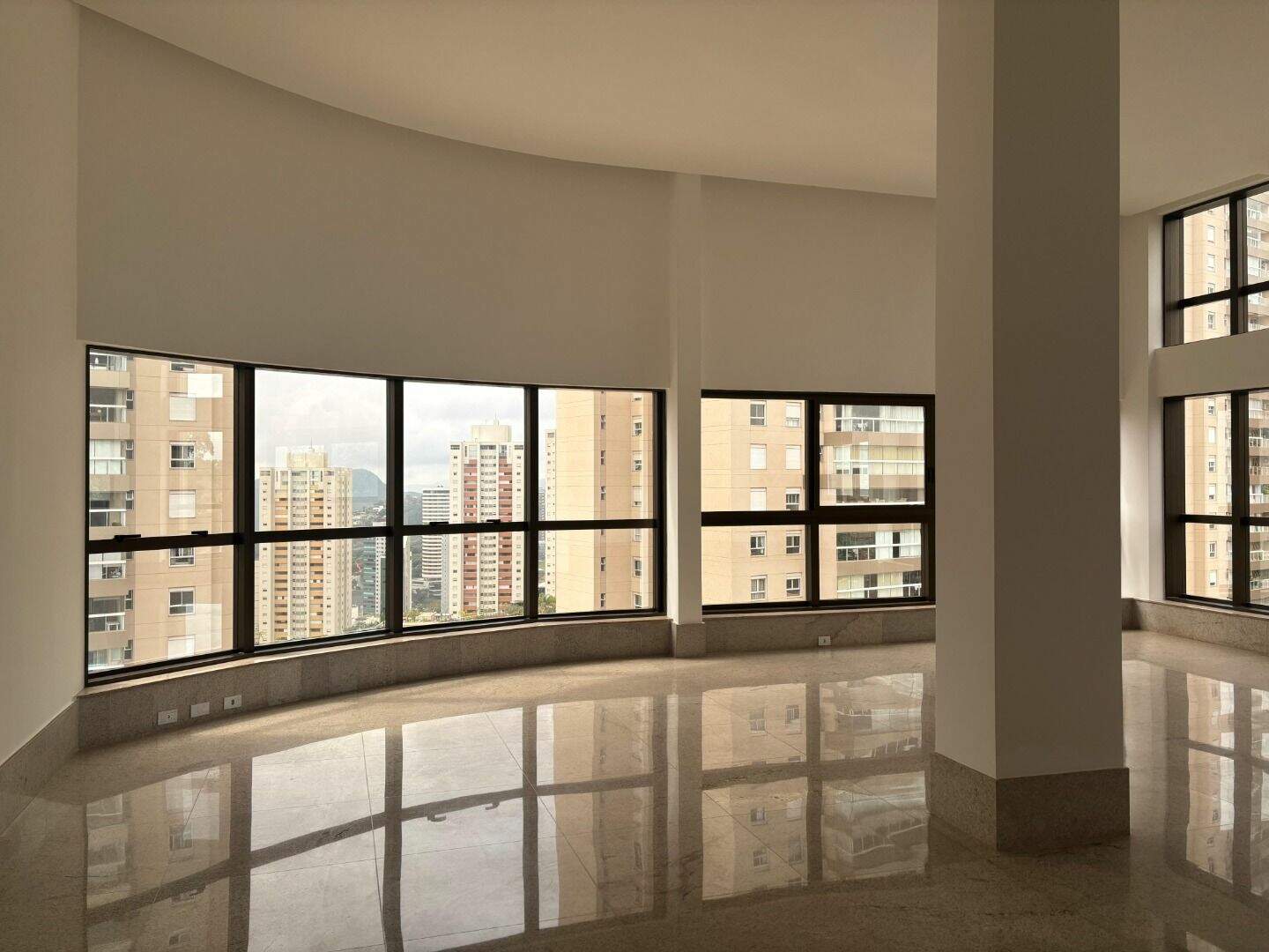 Apartamento à venda no Vila da Serra: 
