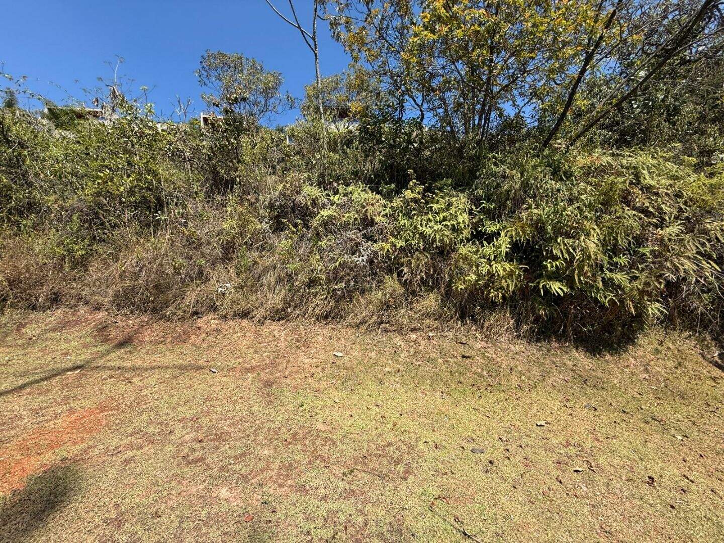 Terreno à venda no Vale dos Cristais: 