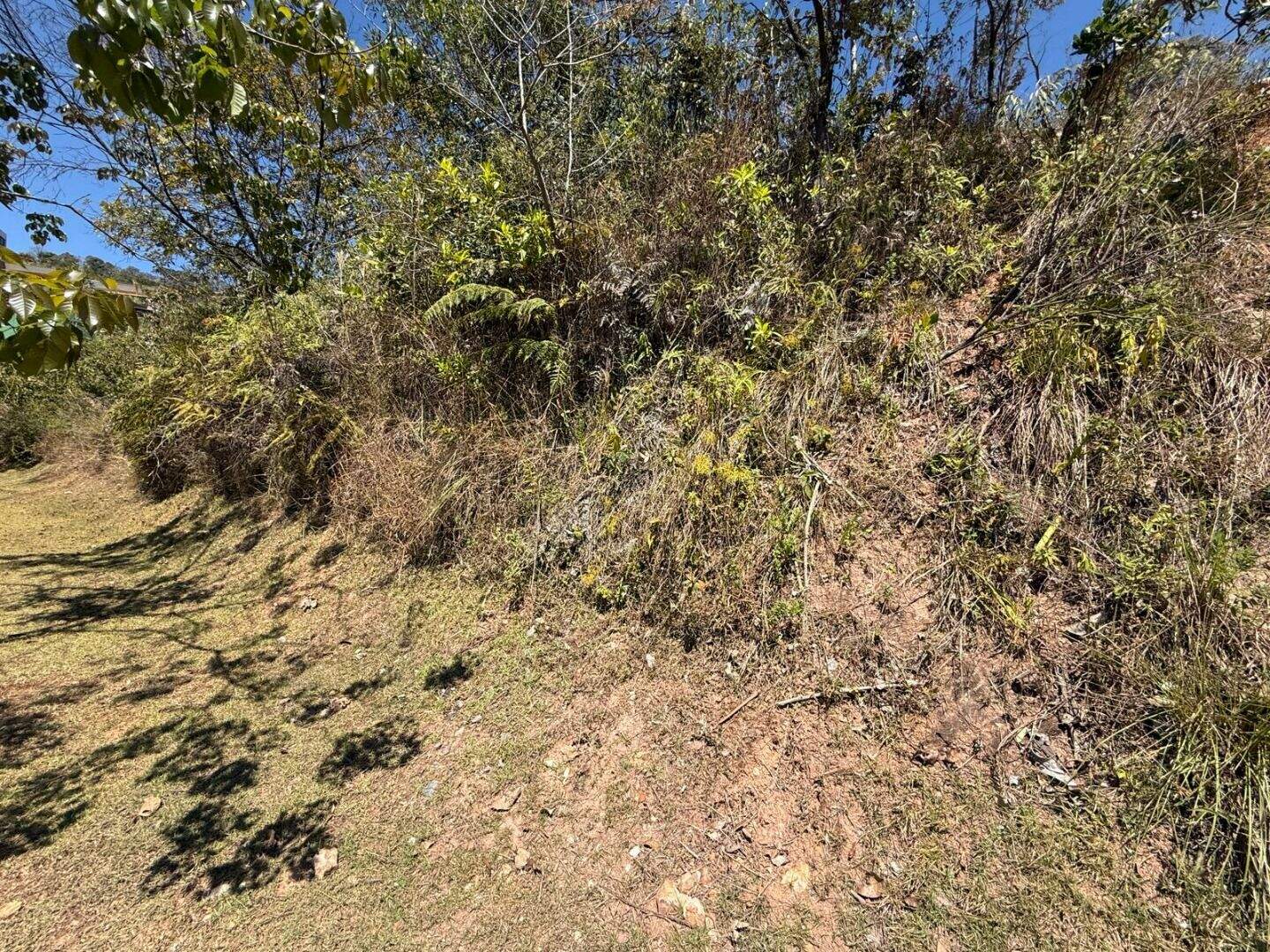 Terreno à venda no Vale dos Cristais: 