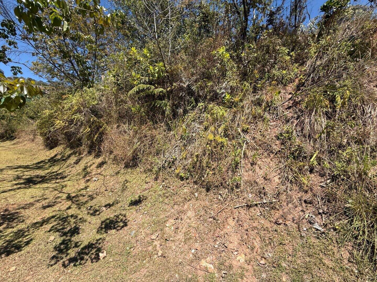 Terreno à venda no Vale dos Cristais: 