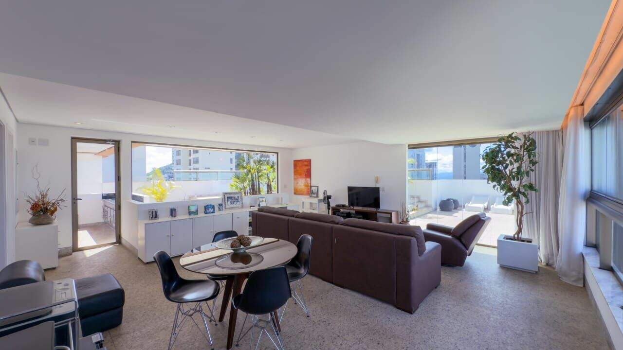 Cobertura à venda no Vila da Serra: 