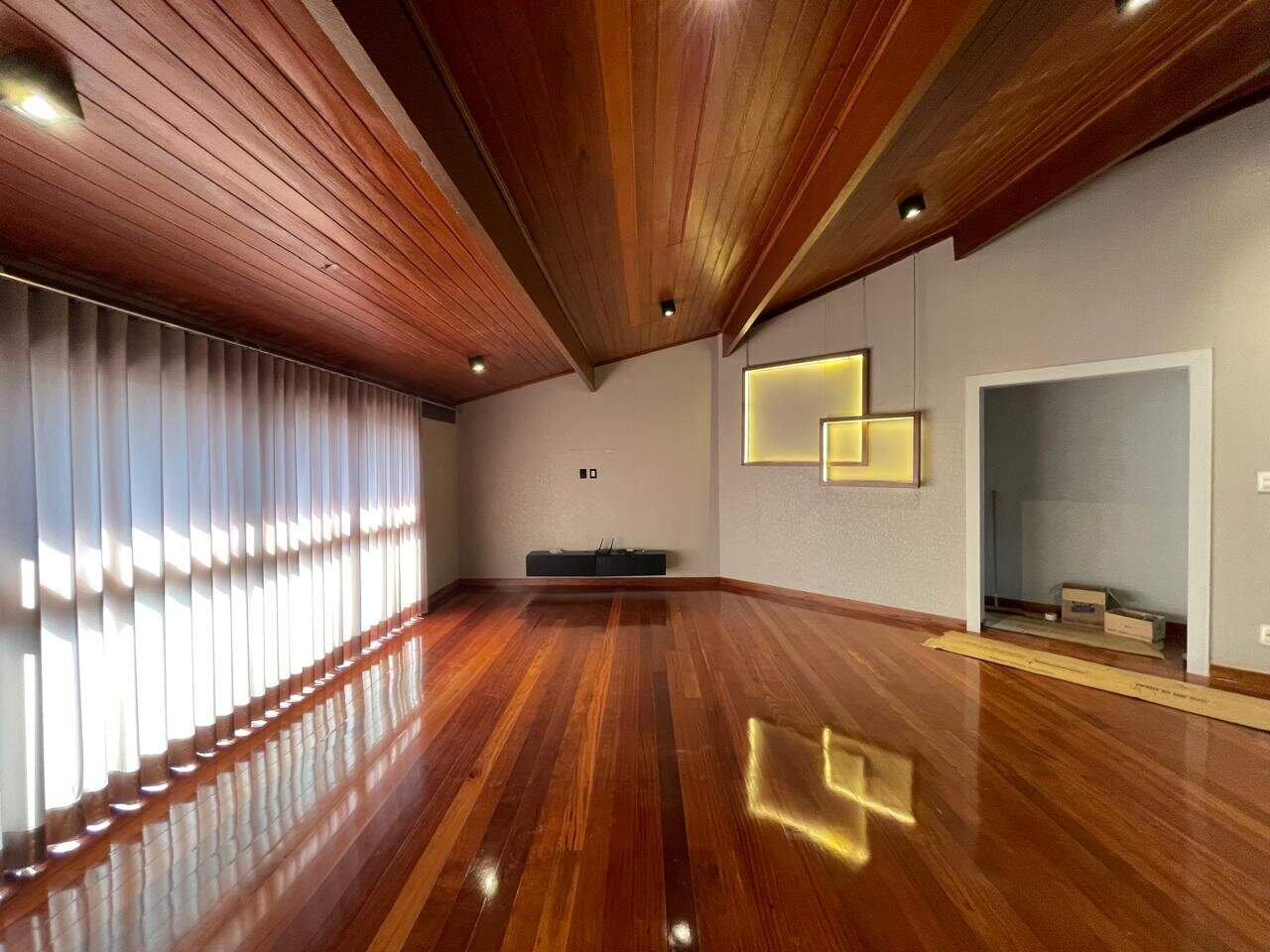 Casa à venda no Alphaville - Lagoa dos Ingleses: 