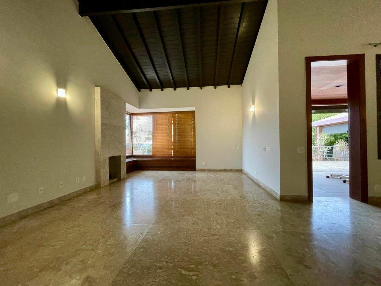 Casa à venda no Condomínio Village Terrasse: 