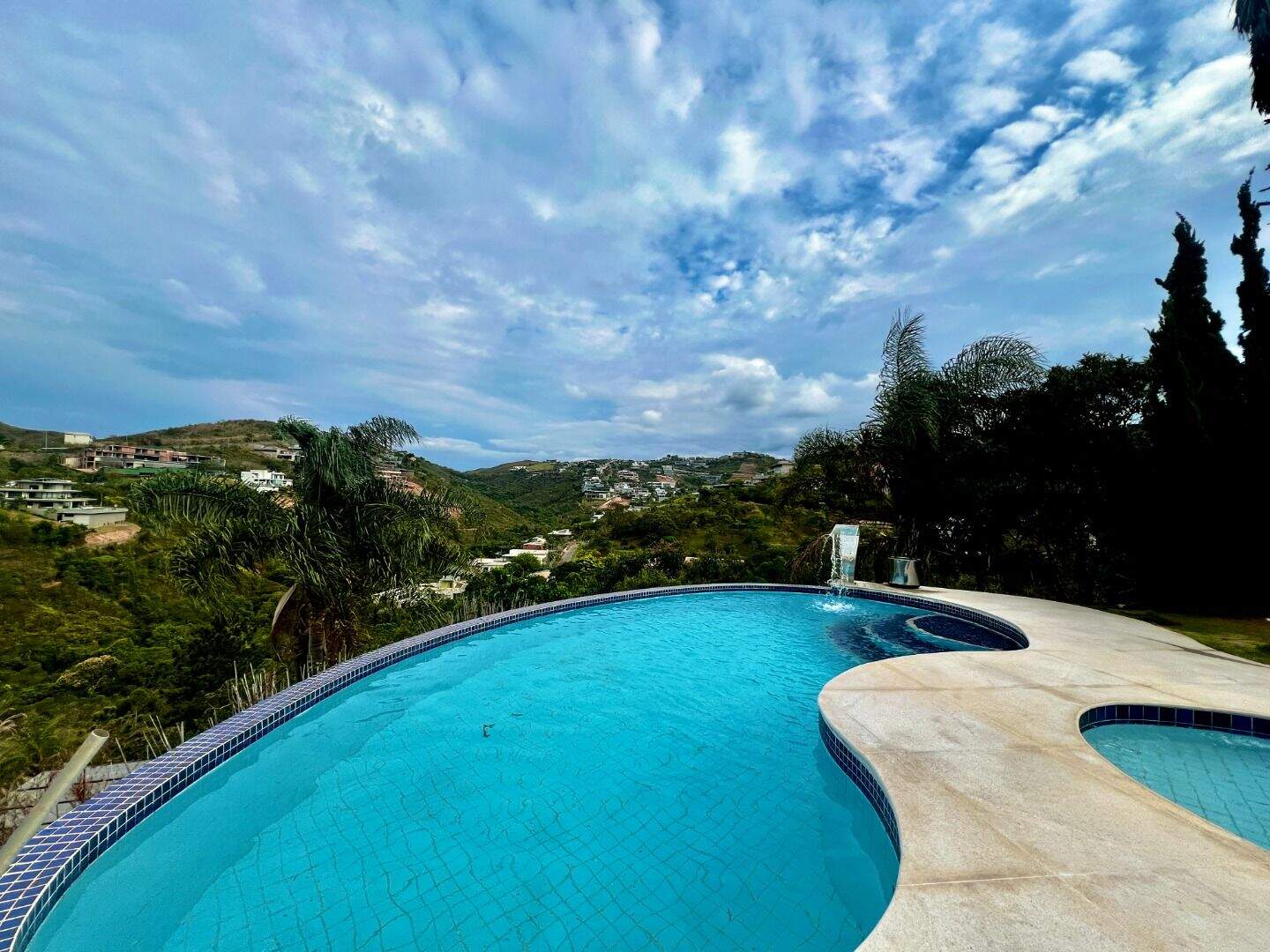 Casa à venda no Vale dos Cristais: 