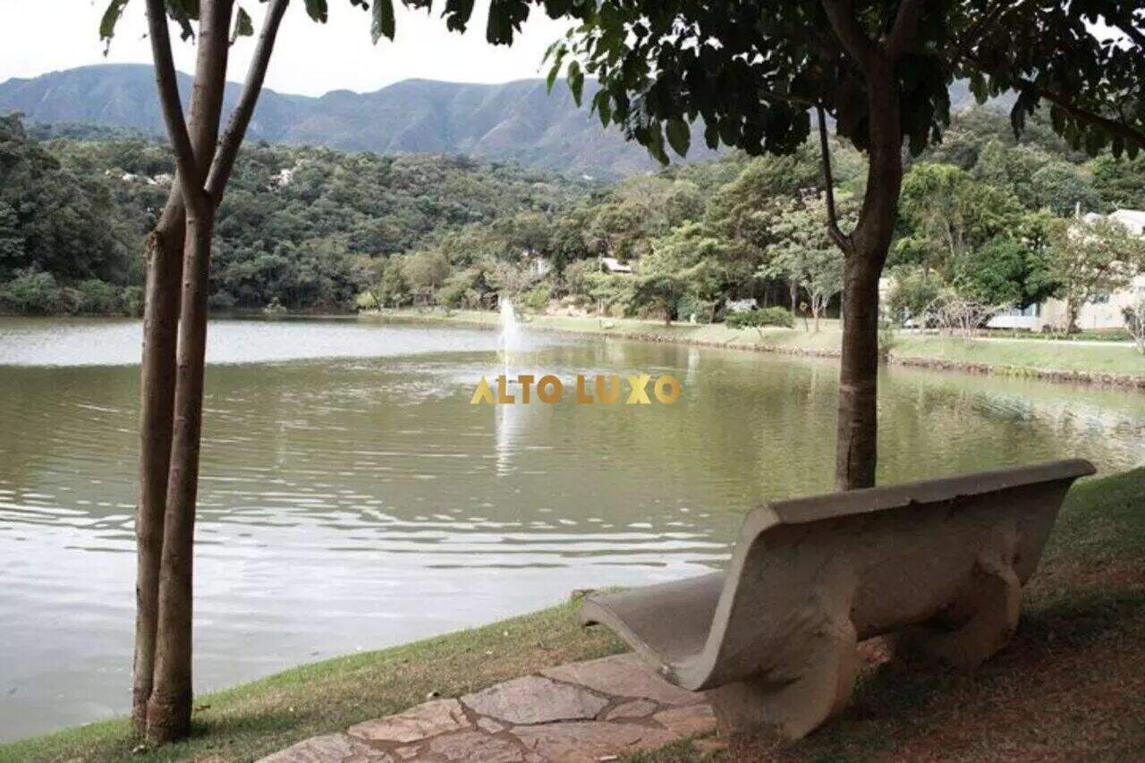 Terreno à venda no Retiro Do Chalé: 