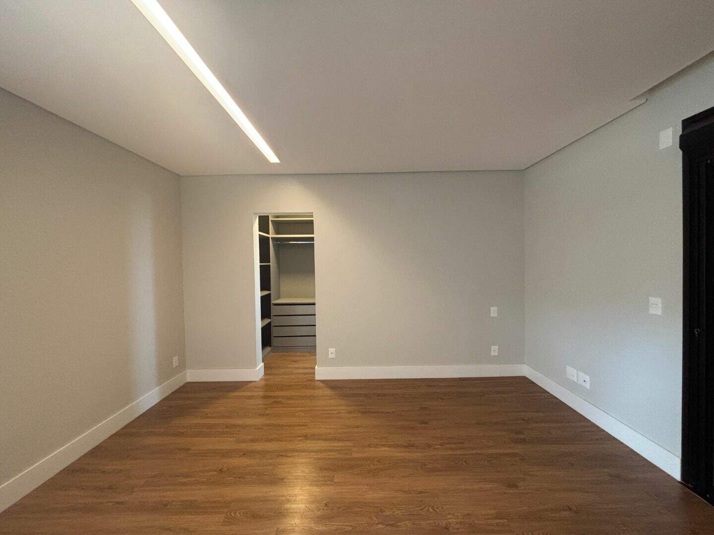 Casa à venda no Alphaville - Lagoa dos Ingleses: 