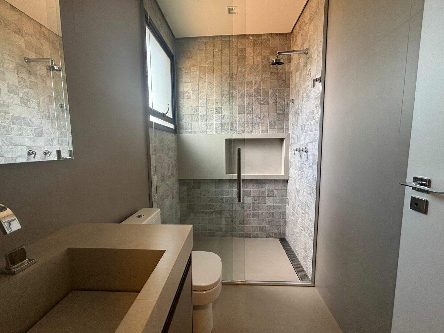 Casa à venda no Alphaville - Lagoa dos Ingleses: 