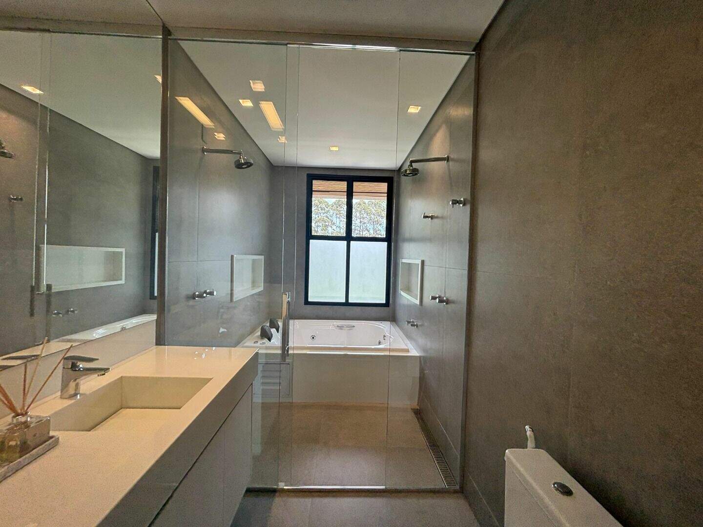 Casa à venda no Alphaville - Lagoa dos Ingleses: 