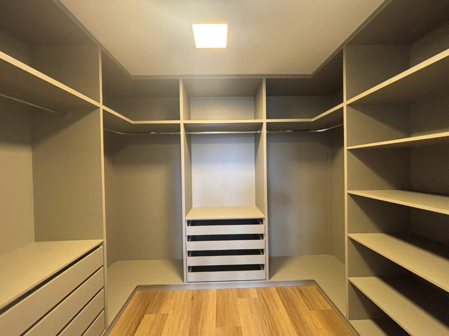 Casa à venda no Alphaville - Lagoa dos Ingleses: 