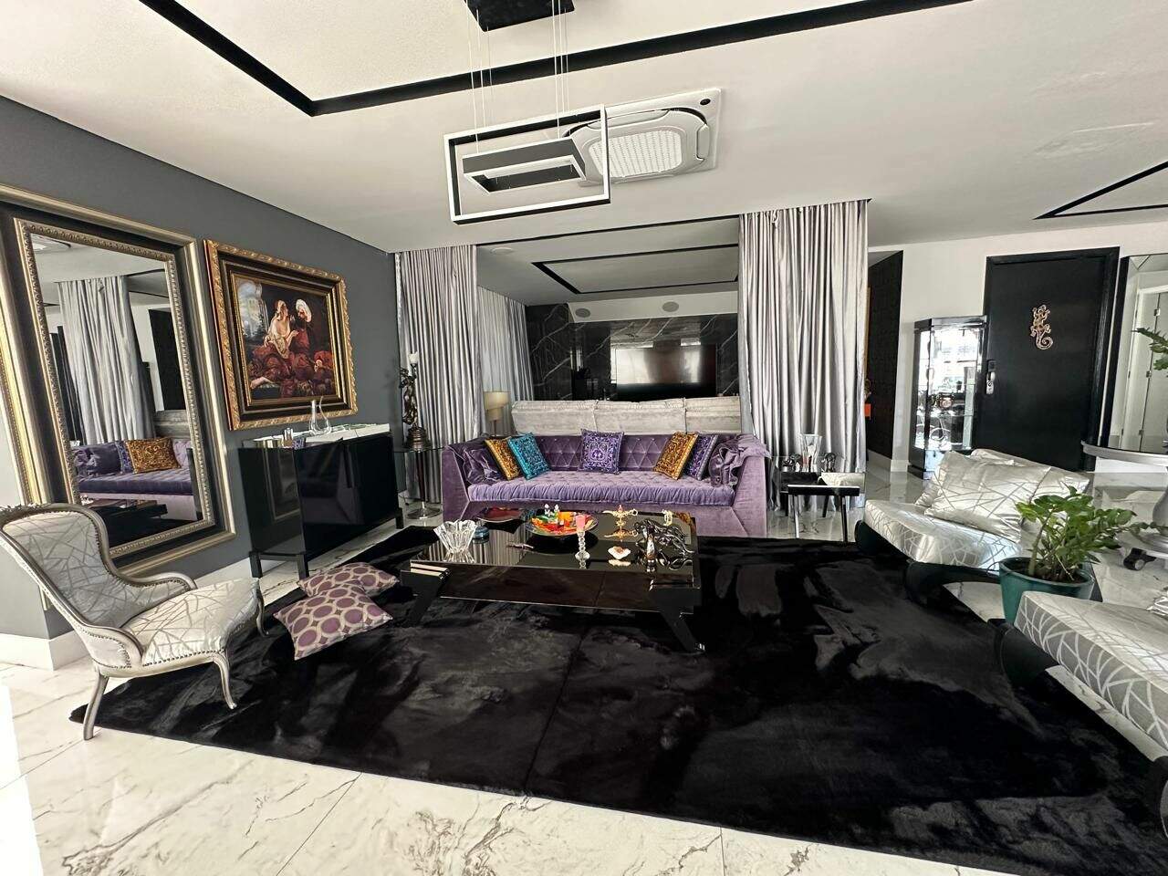 Apartamento à venda no Alphaville Industrial: 