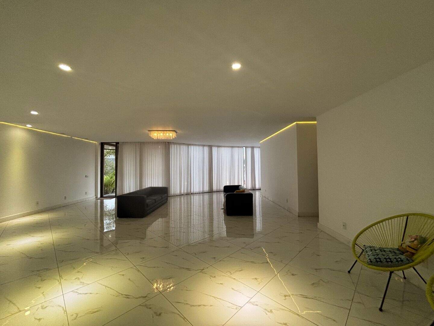 Casa à venda no Alphaville - Lagoa dos Ingleses: 