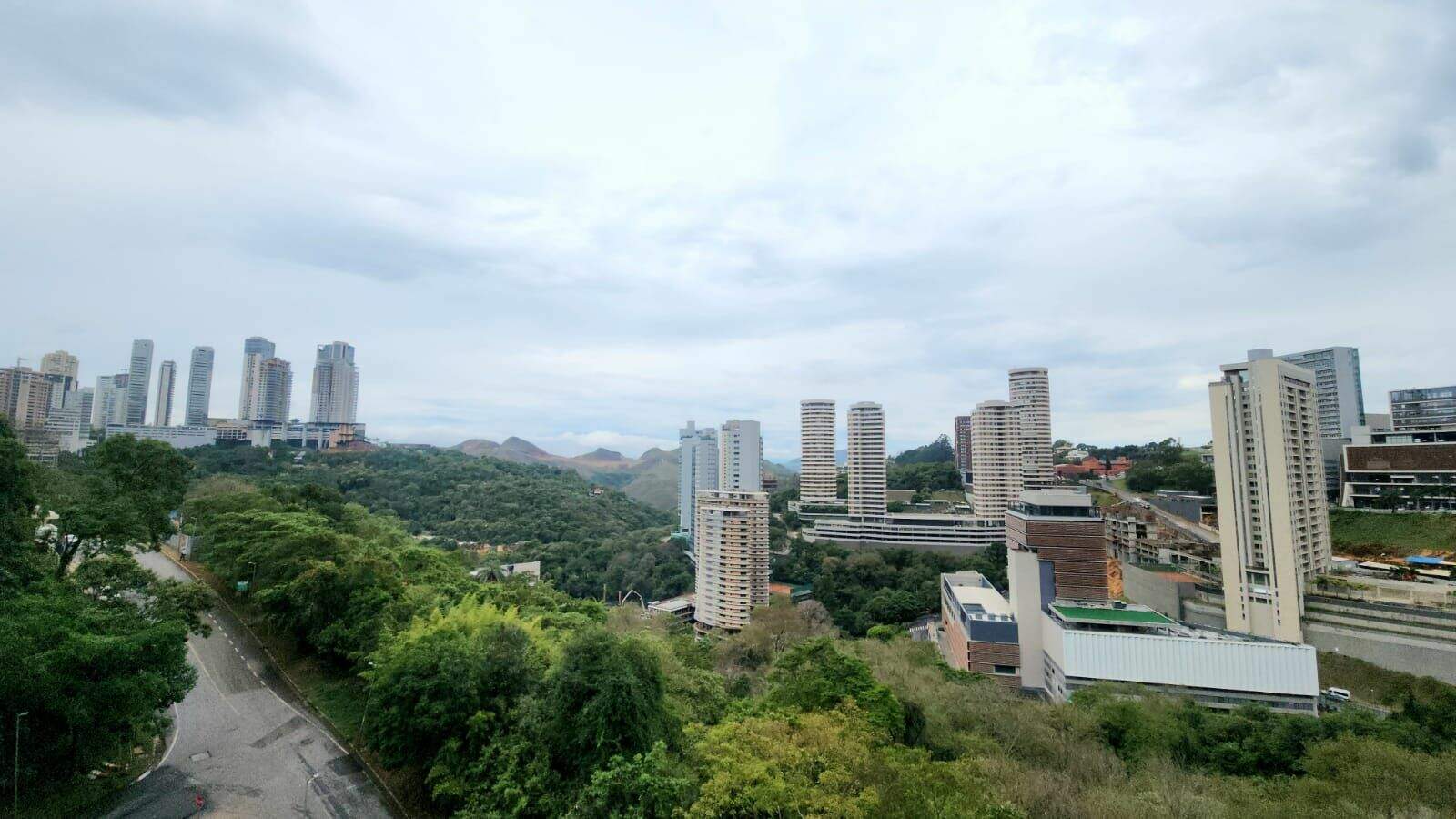 Apartamento à venda no Vale do Sereno: 