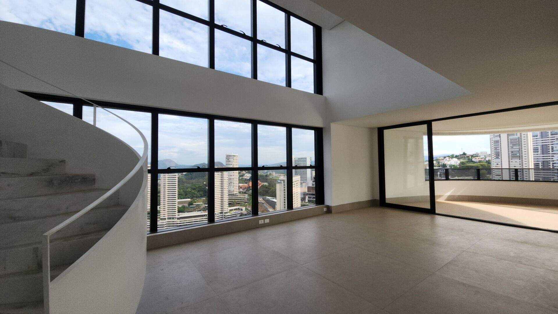 Apartamento Duplex à venda no Vale do Sereno: 