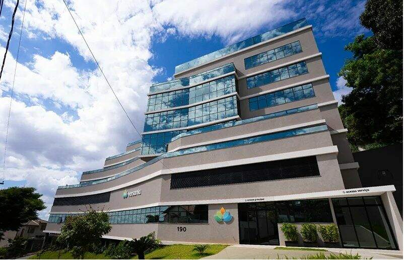 Sala à venda no Santa Lúcia: 