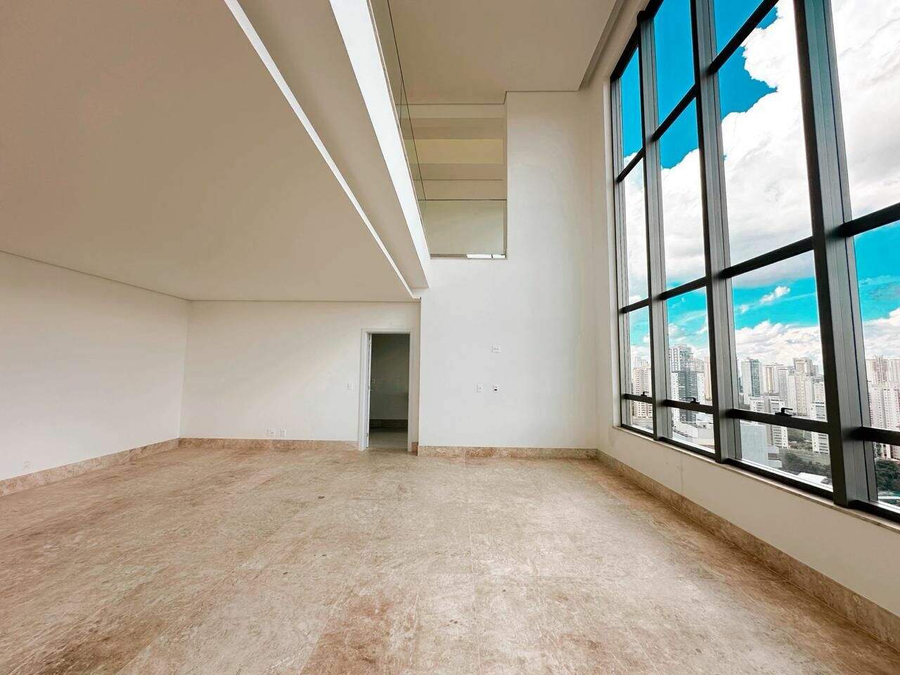 Cobertura à venda no Vale do Sereno: 