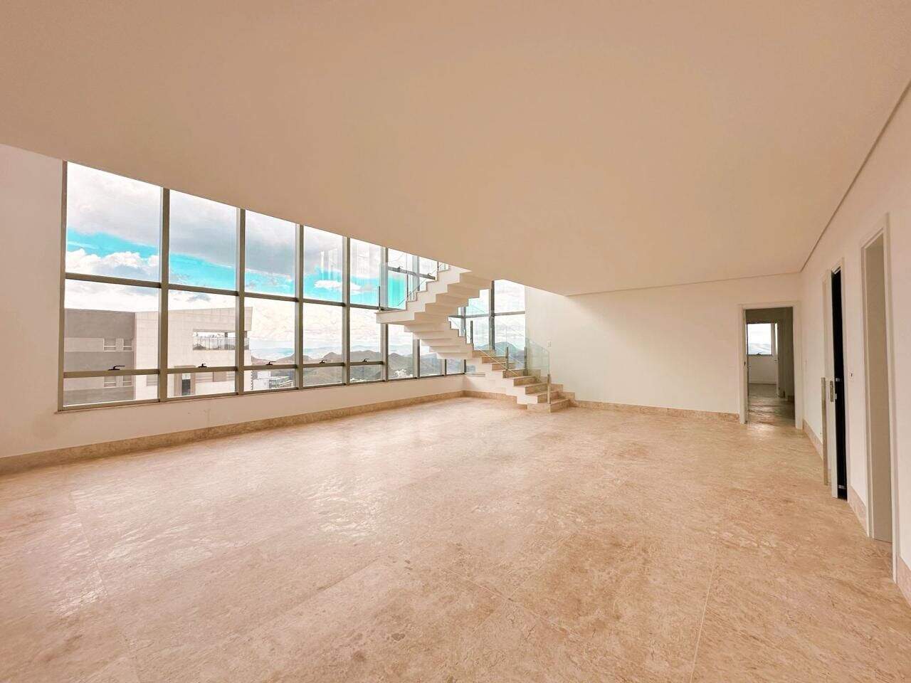 Cobertura à venda no Vale do Sereno: 