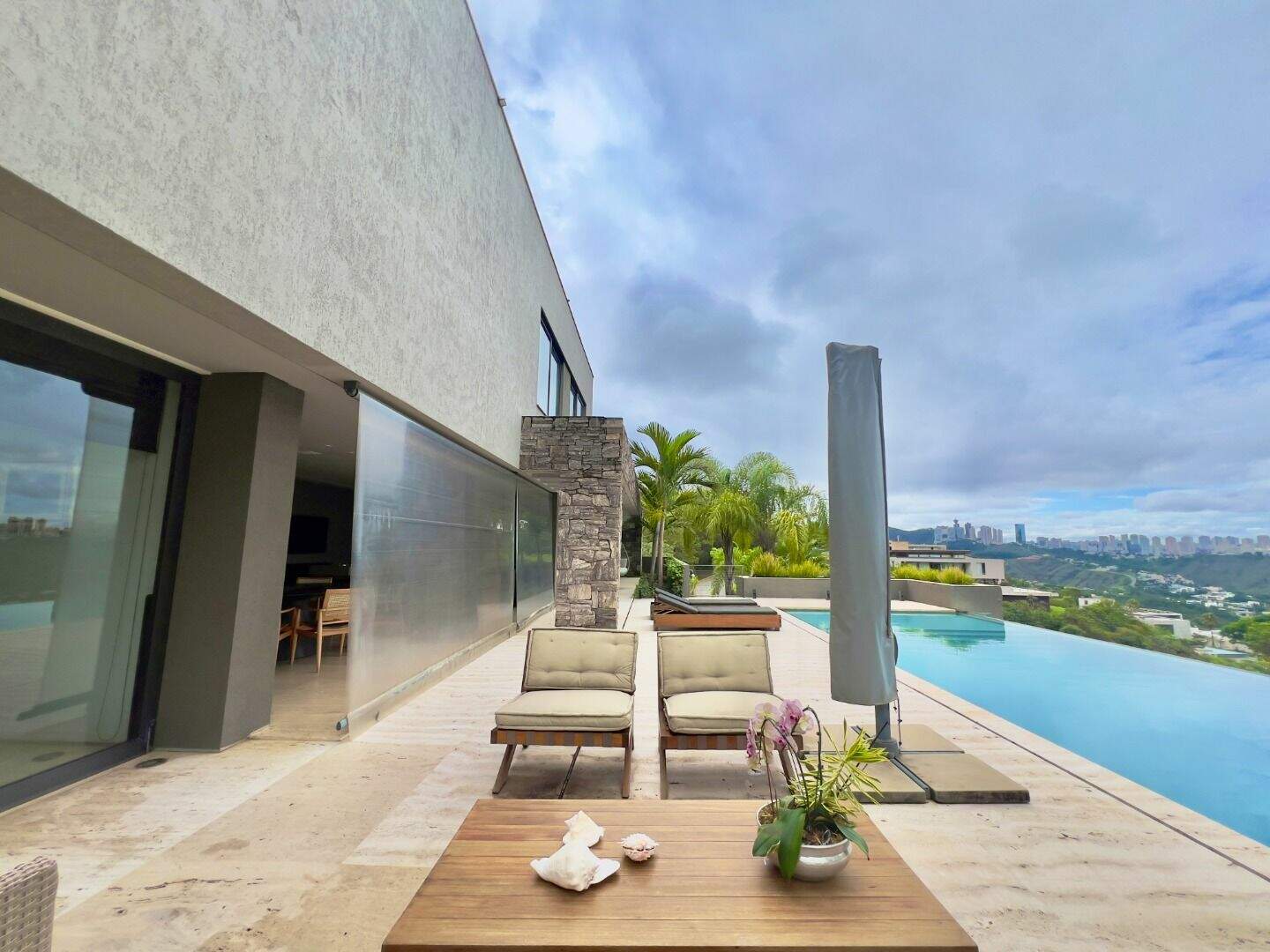 Casa à venda no Vale dos Cristais: 