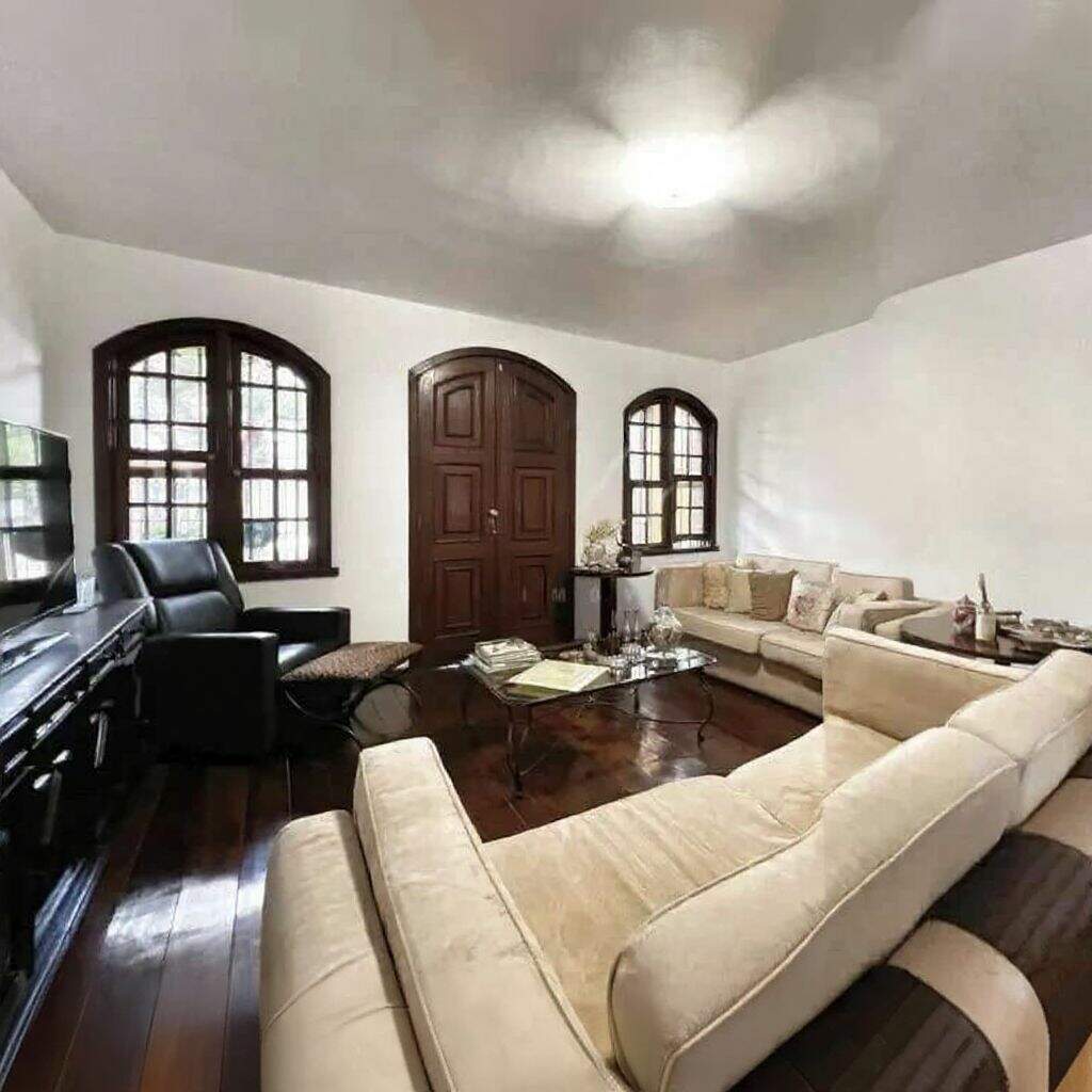 Casa à venda no Belvedere: 