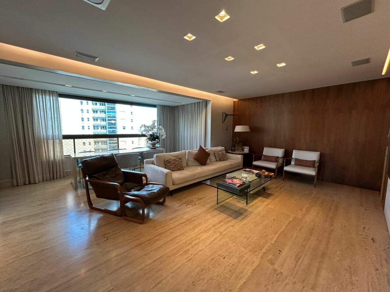 Apartamento à venda no Vila da Serra: 