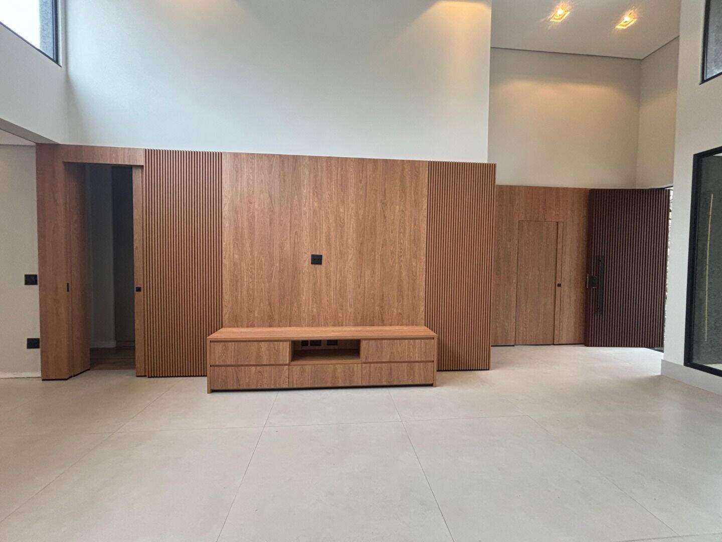 Casa à venda no Alphaville - Lagoa dos Ingleses: 