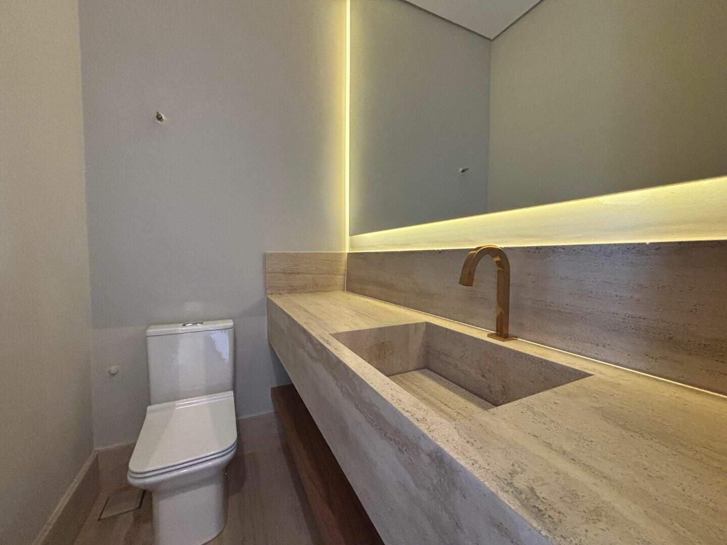 Casa à venda no Alphaville - Lagoa dos Ingleses: 