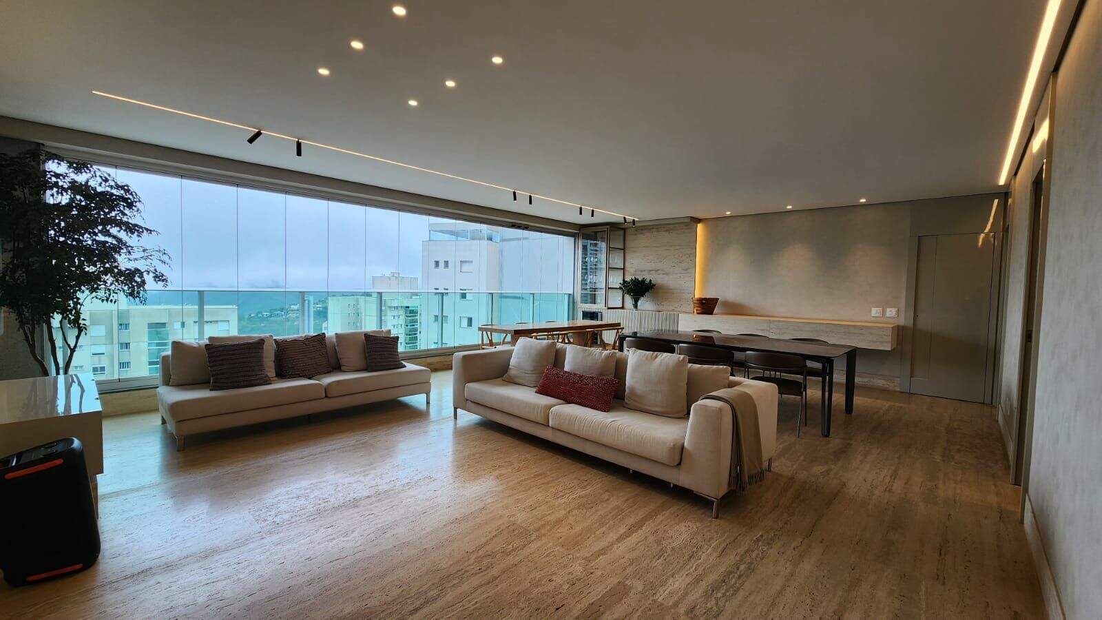 Apartamento à venda no Vila da Serra: 