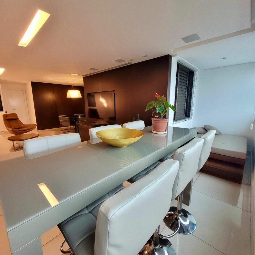 Apartamento à venda no Vila da Serra: 