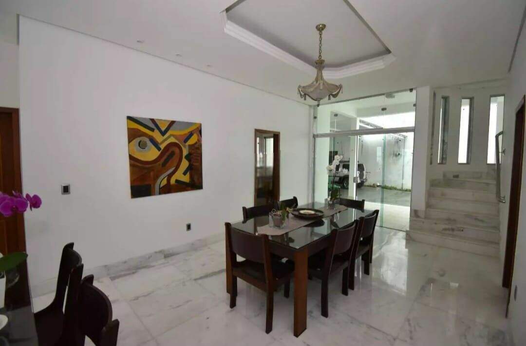 Casa à venda no Mangabeiras: 