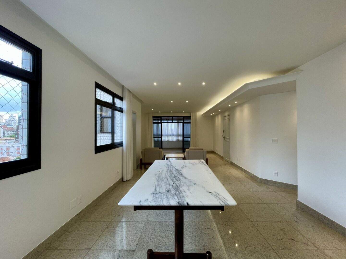 Apartamento à venda no Gutierrez: 