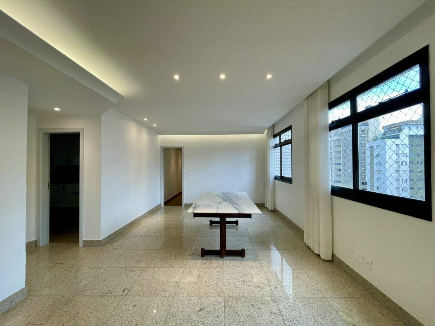 Apartamento à venda no Gutierrez: 