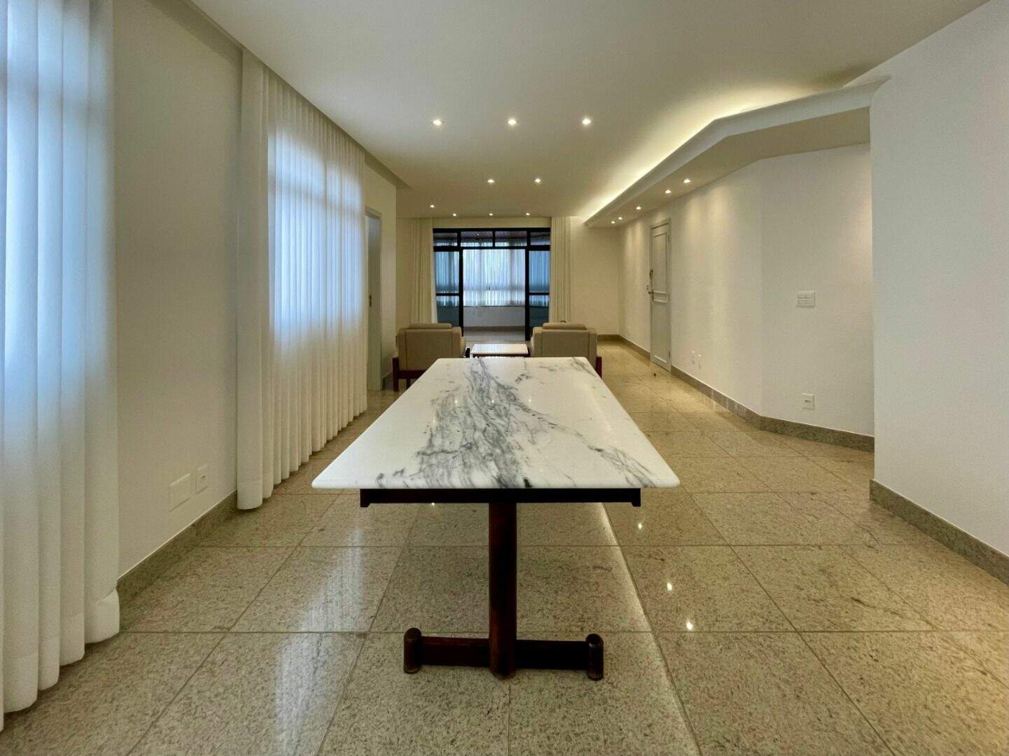 Apartamento à venda no Gutierrez: 