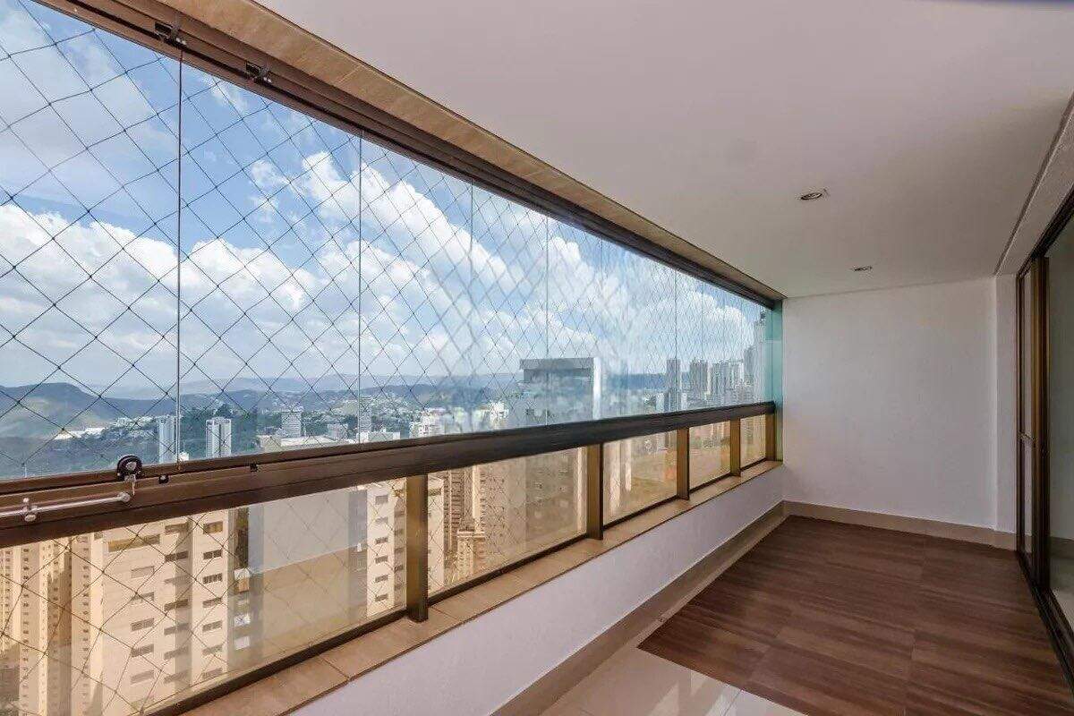 Apartamento à venda no Vila da Serra: 